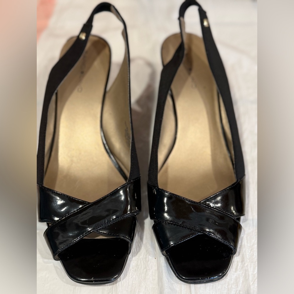 Bandolino Black Patent Leather Peep toe Heels